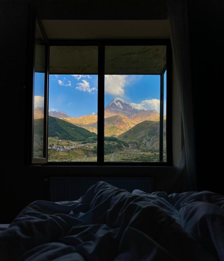 Hotel Axien Kazbegi Exterior foto
