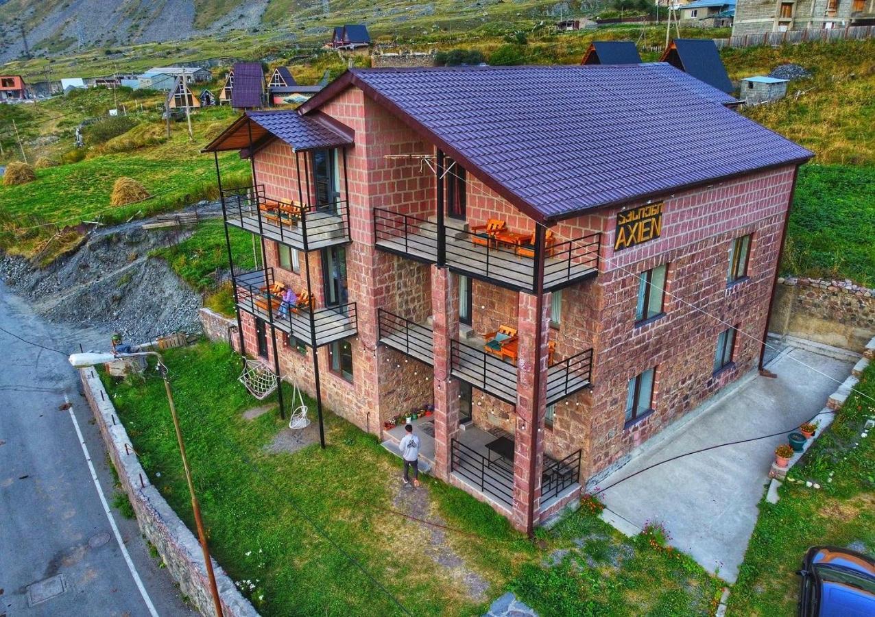 Hotel Axien Kazbegi Exterior foto